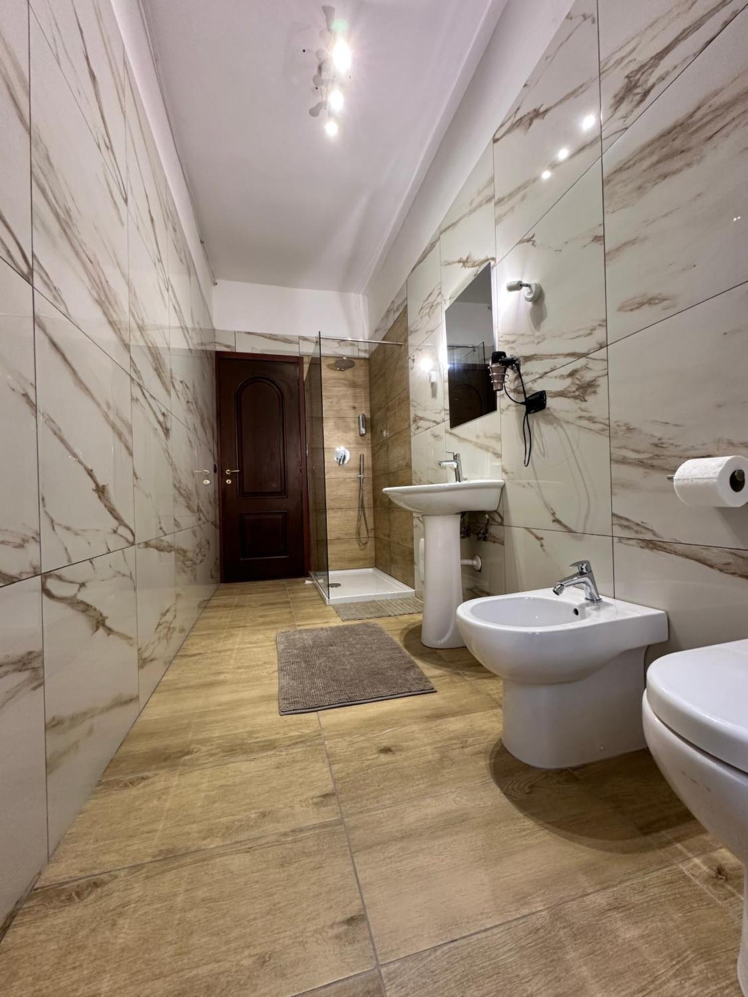 La Via Del Mare Bed & Breakfast Torre del Greco Luaran gambar
