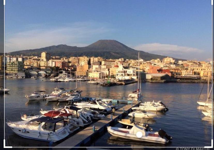 La Via Del Mare Bed & Breakfast Torre del Greco Luaran gambar